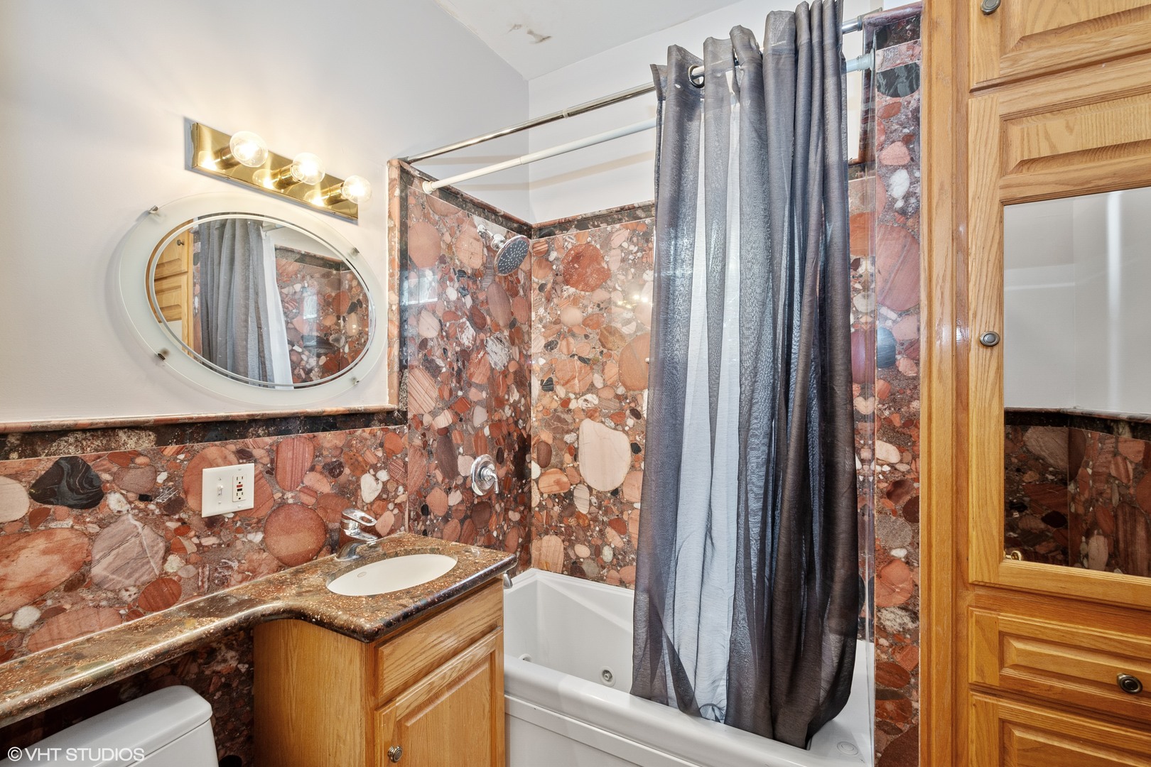 property viewer photo 7