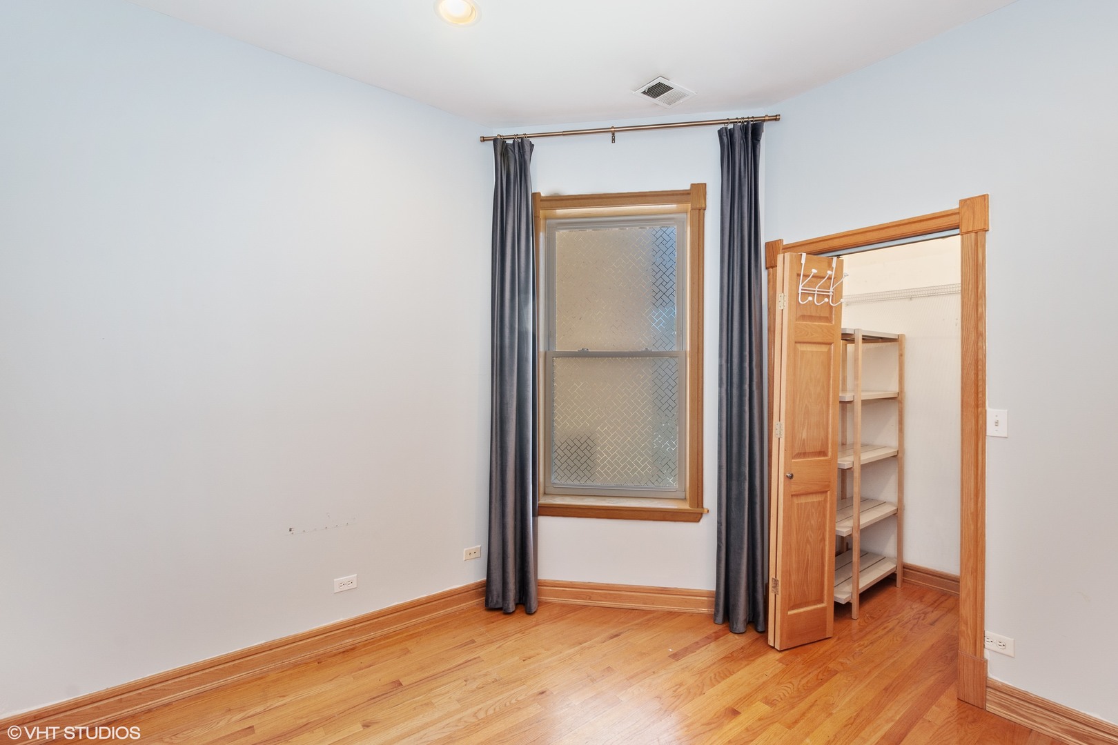 property viewer photo 8