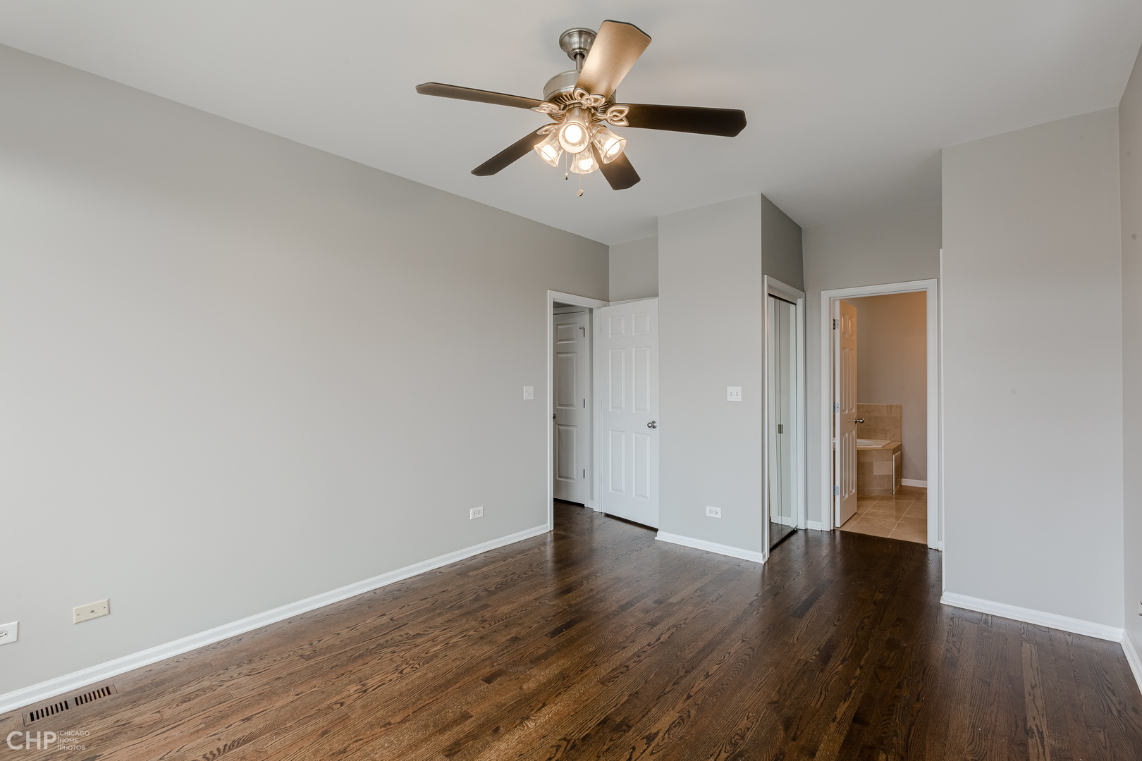 property viewer photo 16