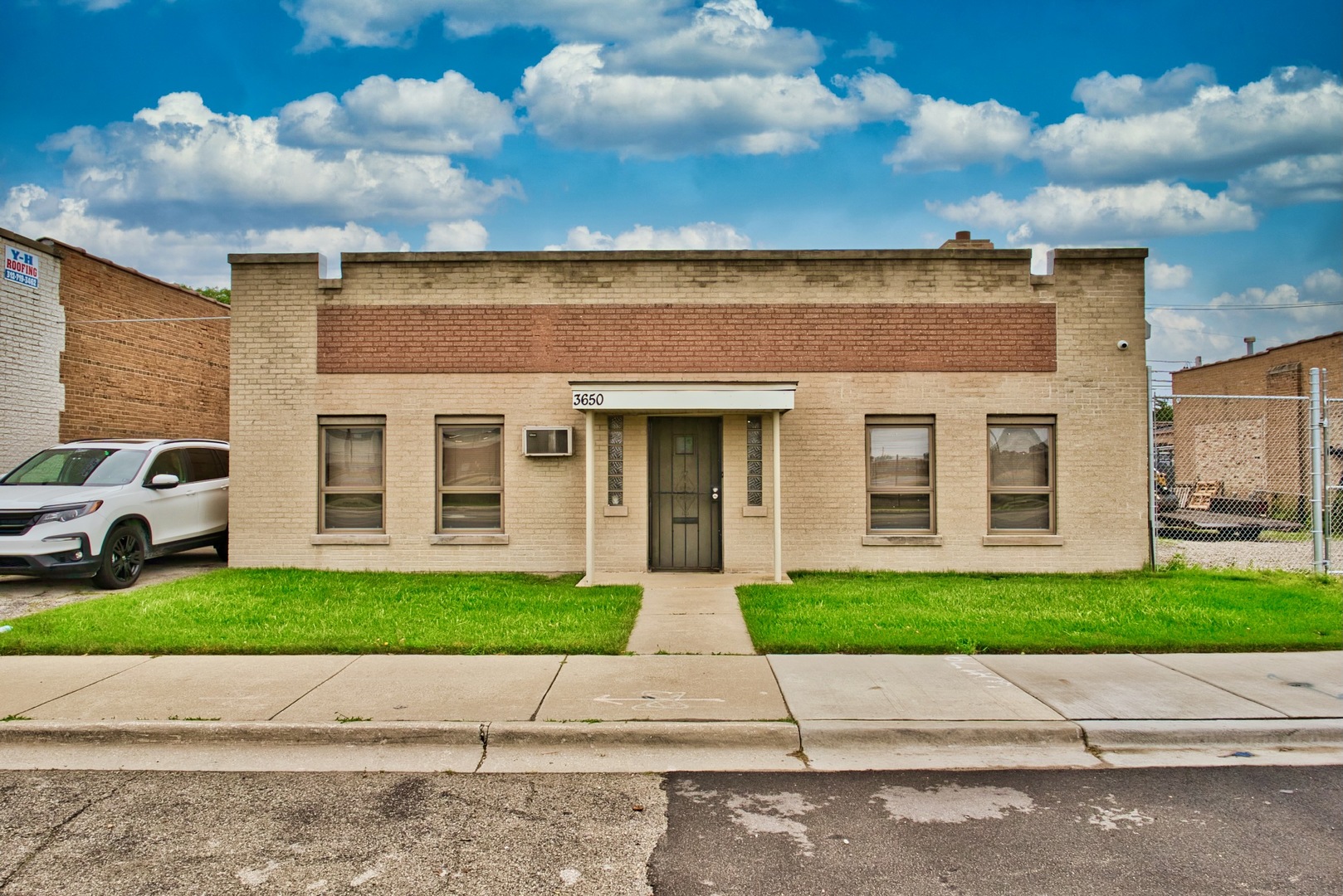 main property photo 3