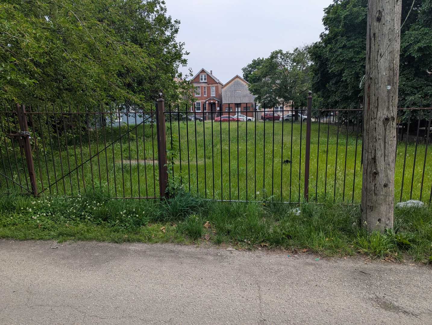 main property photo 6