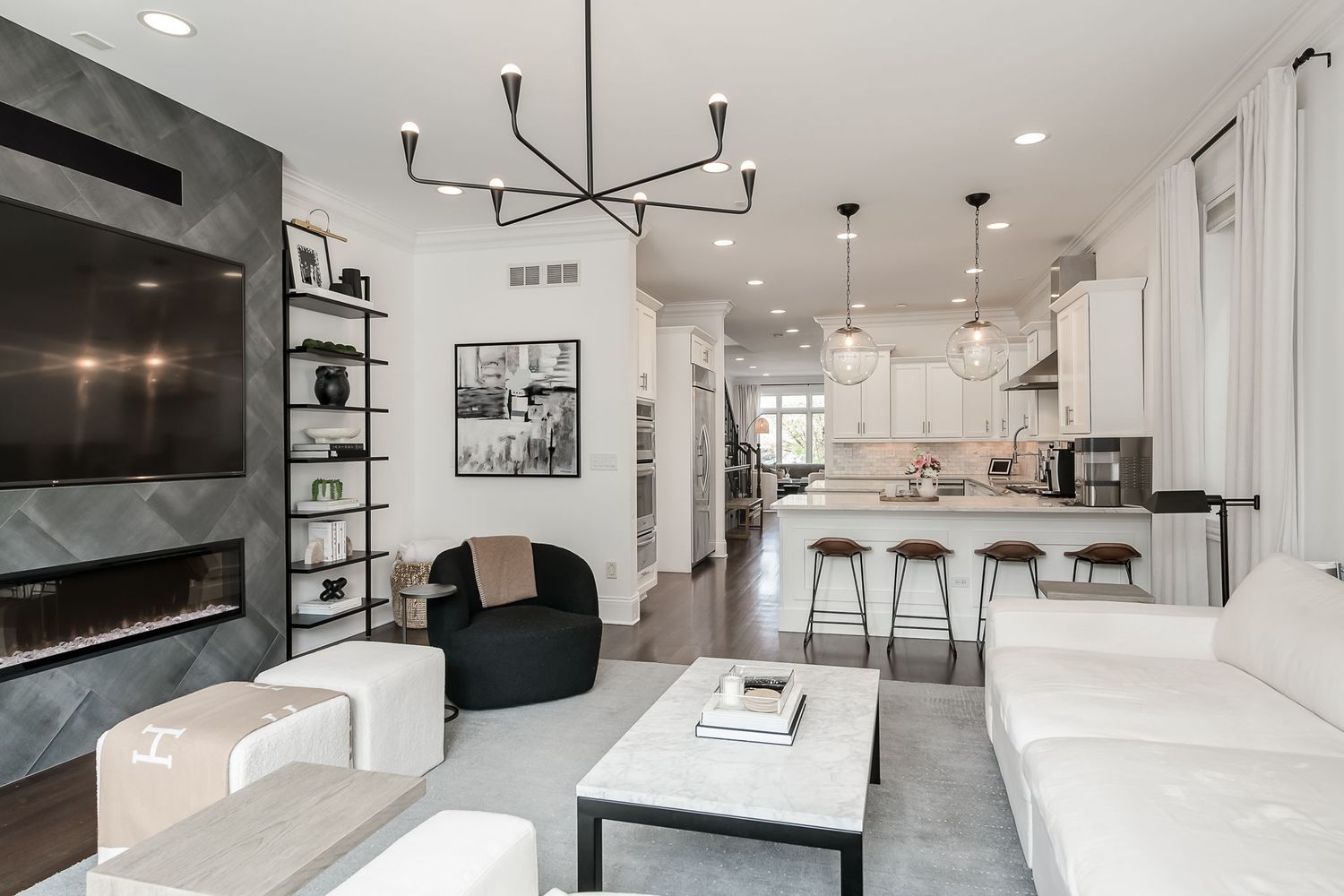 property viewer photo 6