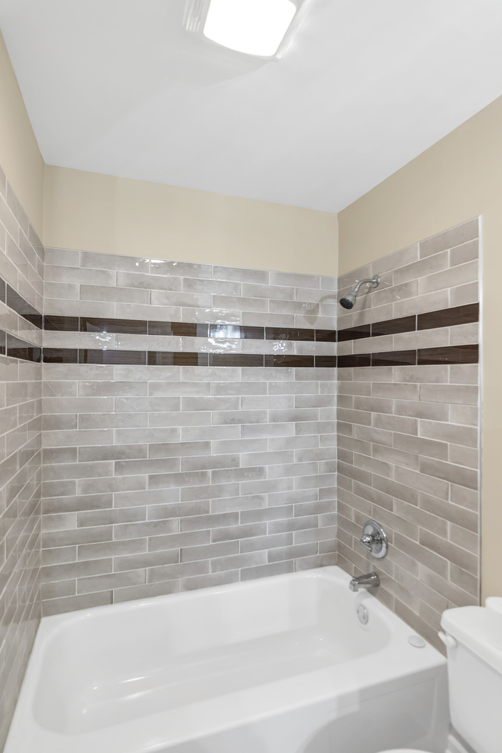 property viewer photo 15