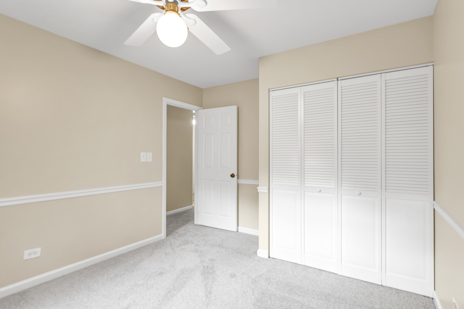 property viewer photo 22