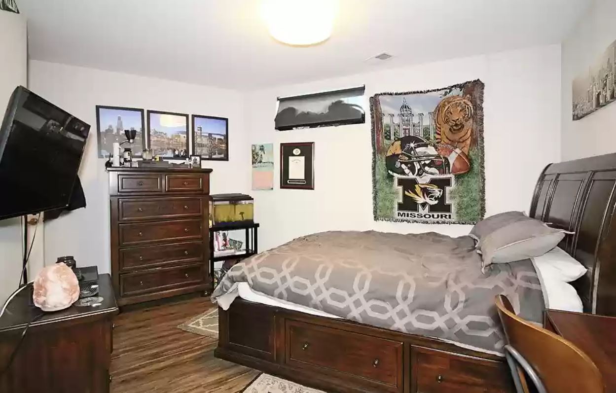 main property photo 7
