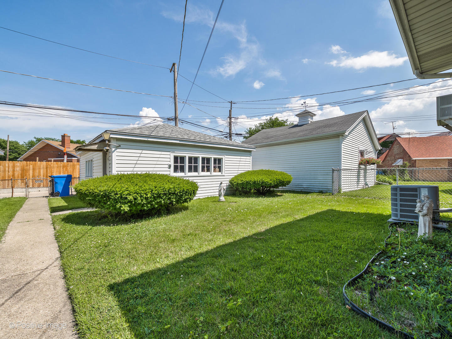 property viewer photo 16