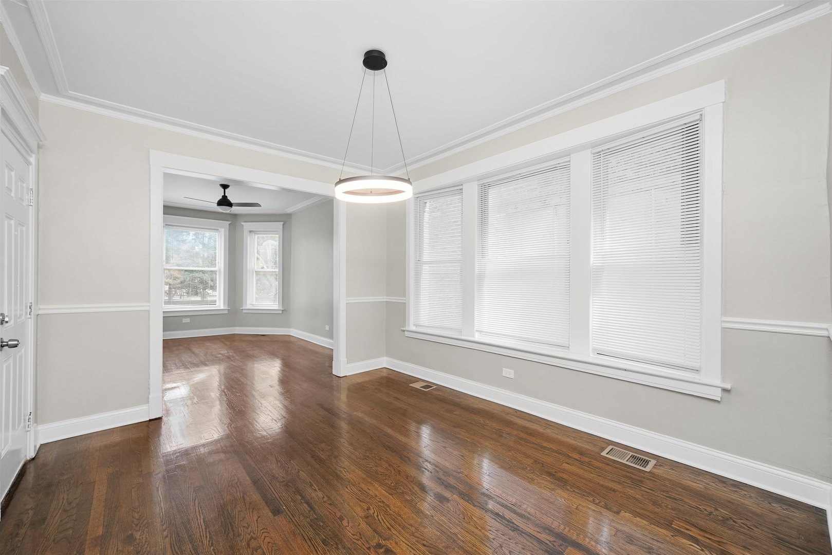 property viewer photo 10