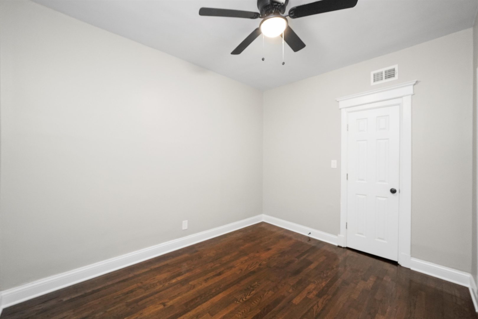 property viewer photo 8
