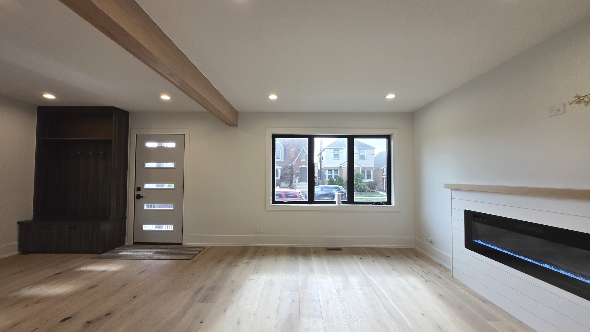 property viewer photo 1
