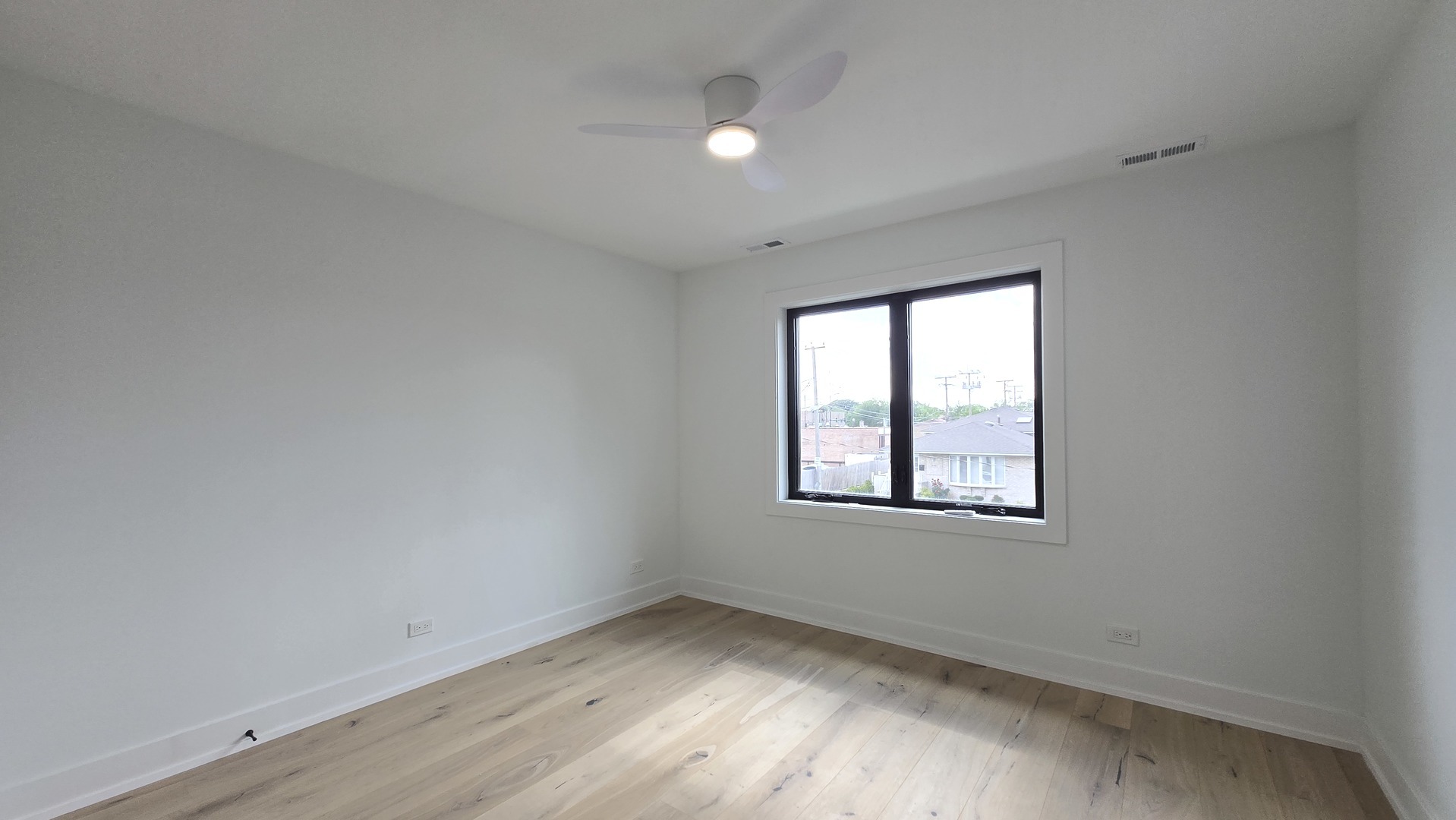 property viewer photo 14