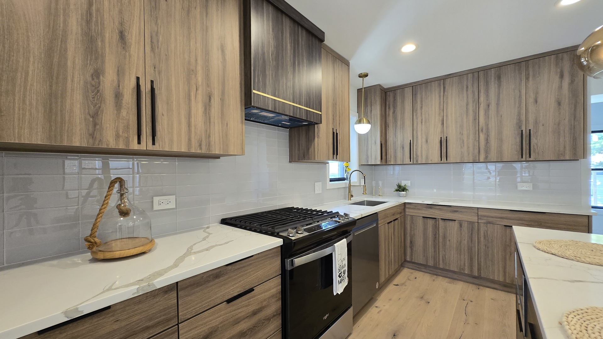 property viewer photo 4