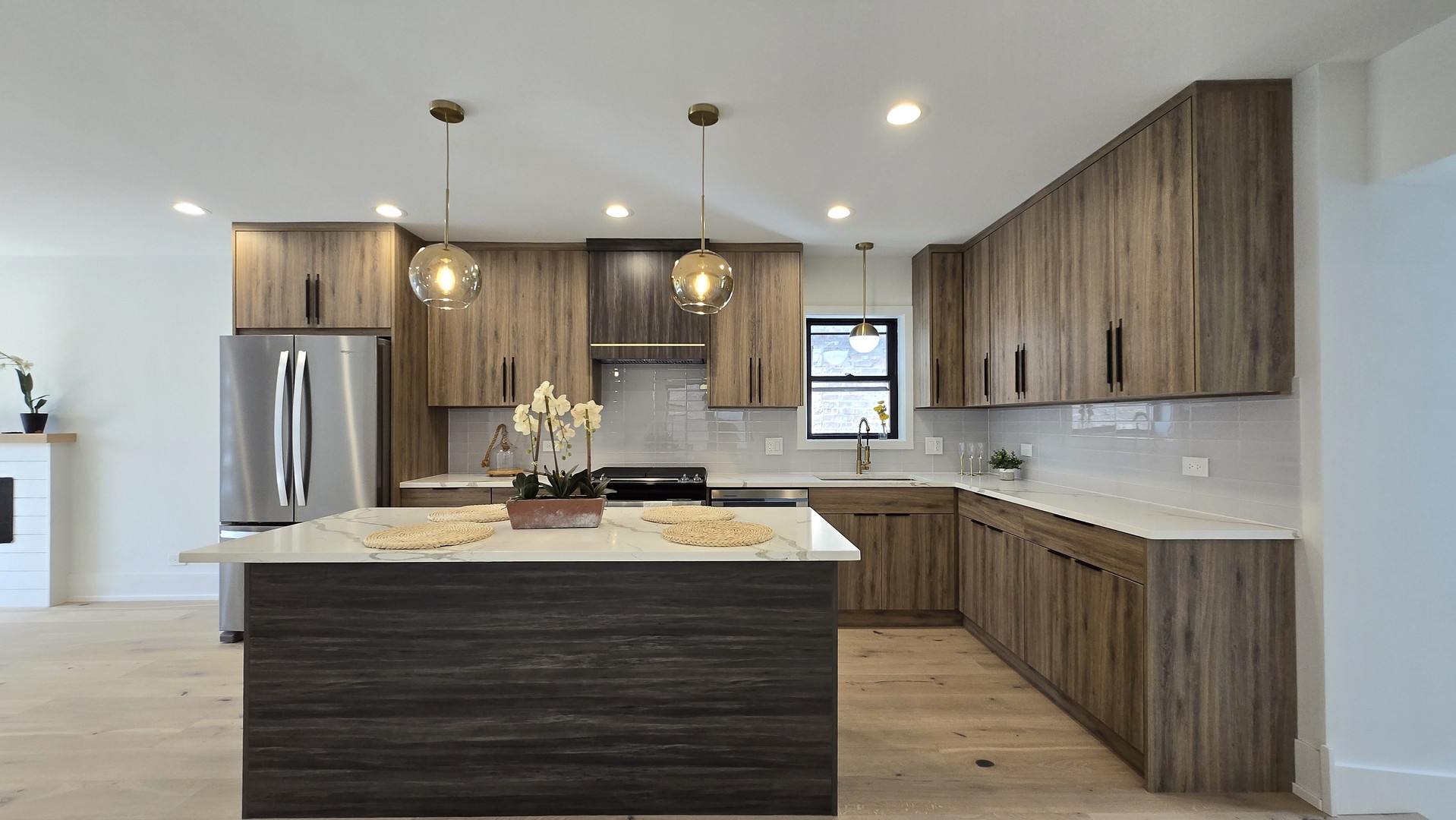 property viewer photo 6