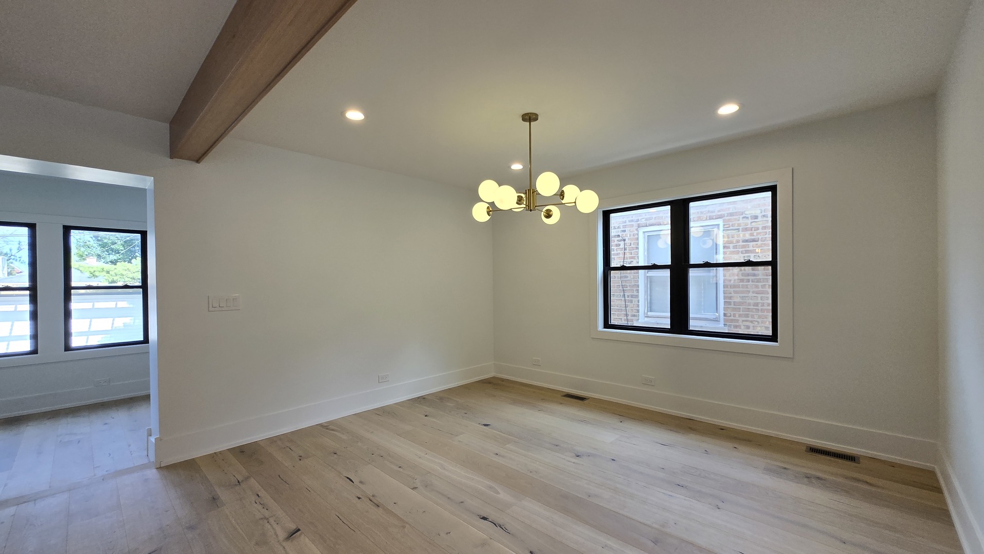 property viewer photo 8