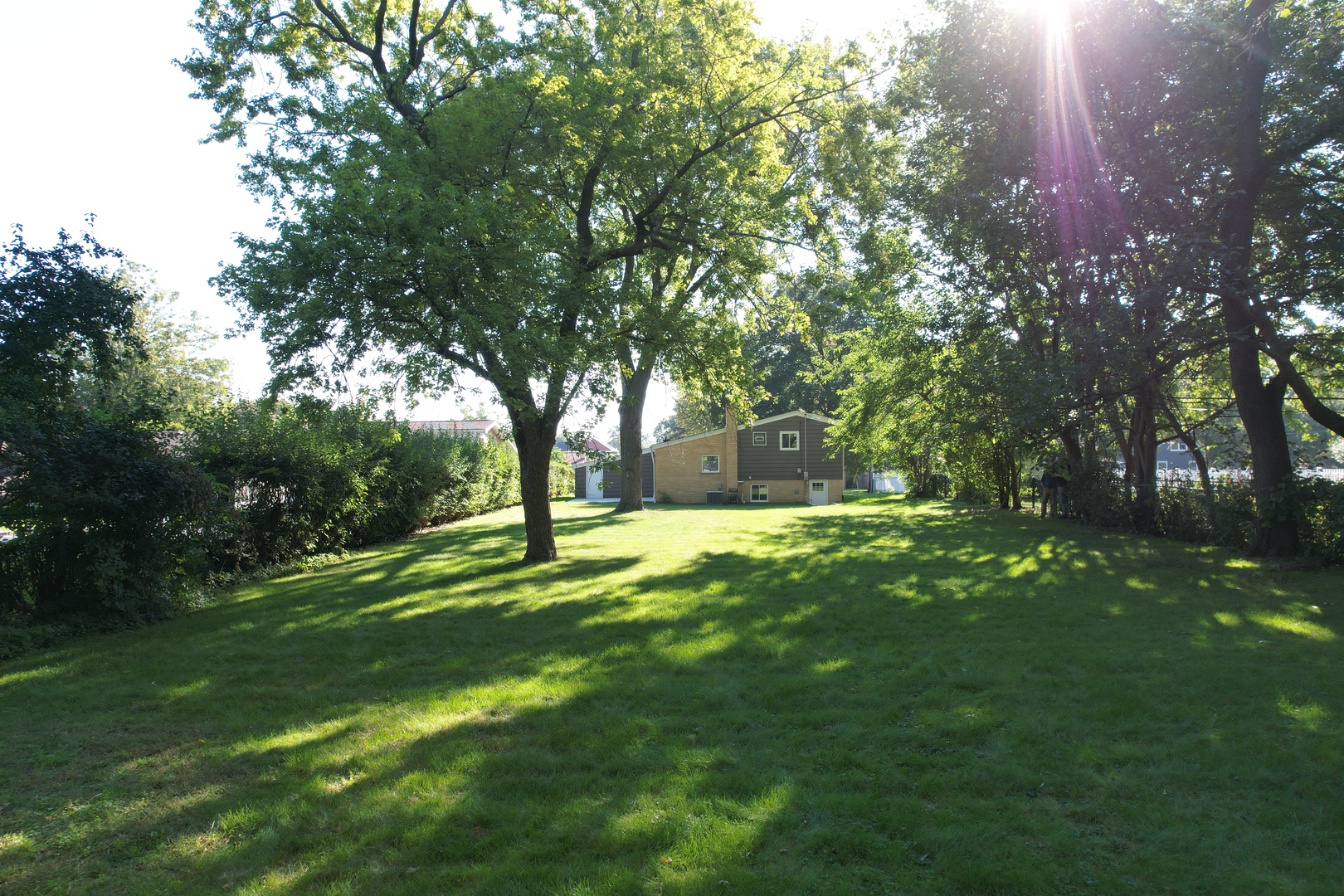 property viewer photo 2