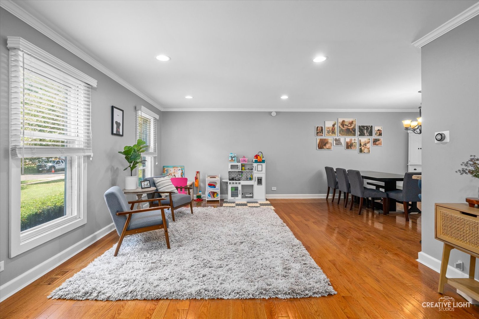 property viewer photo 3