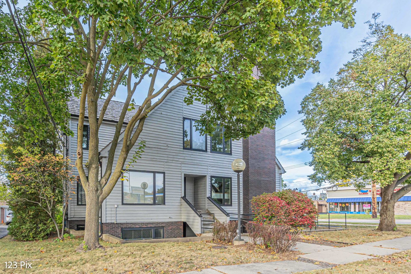main property photo 8