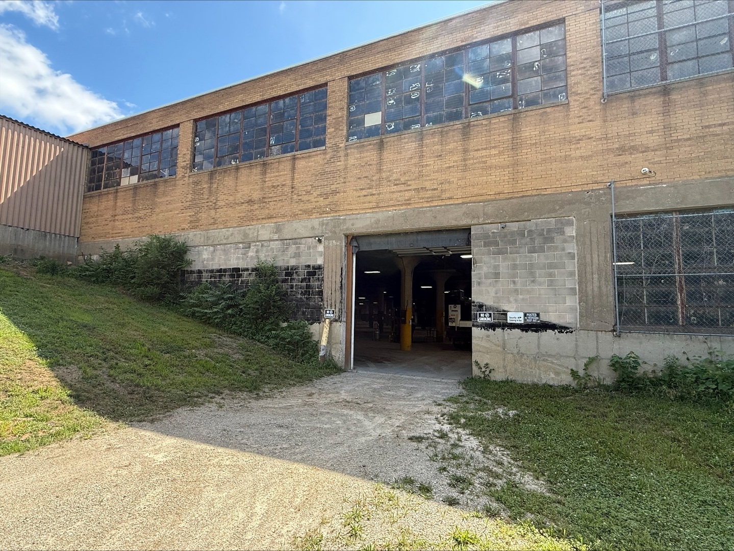main property photo 23
