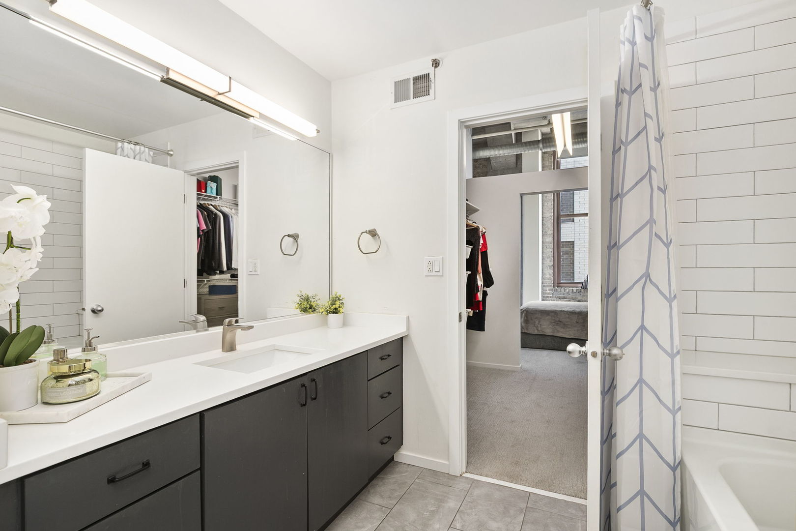property viewer photo 19