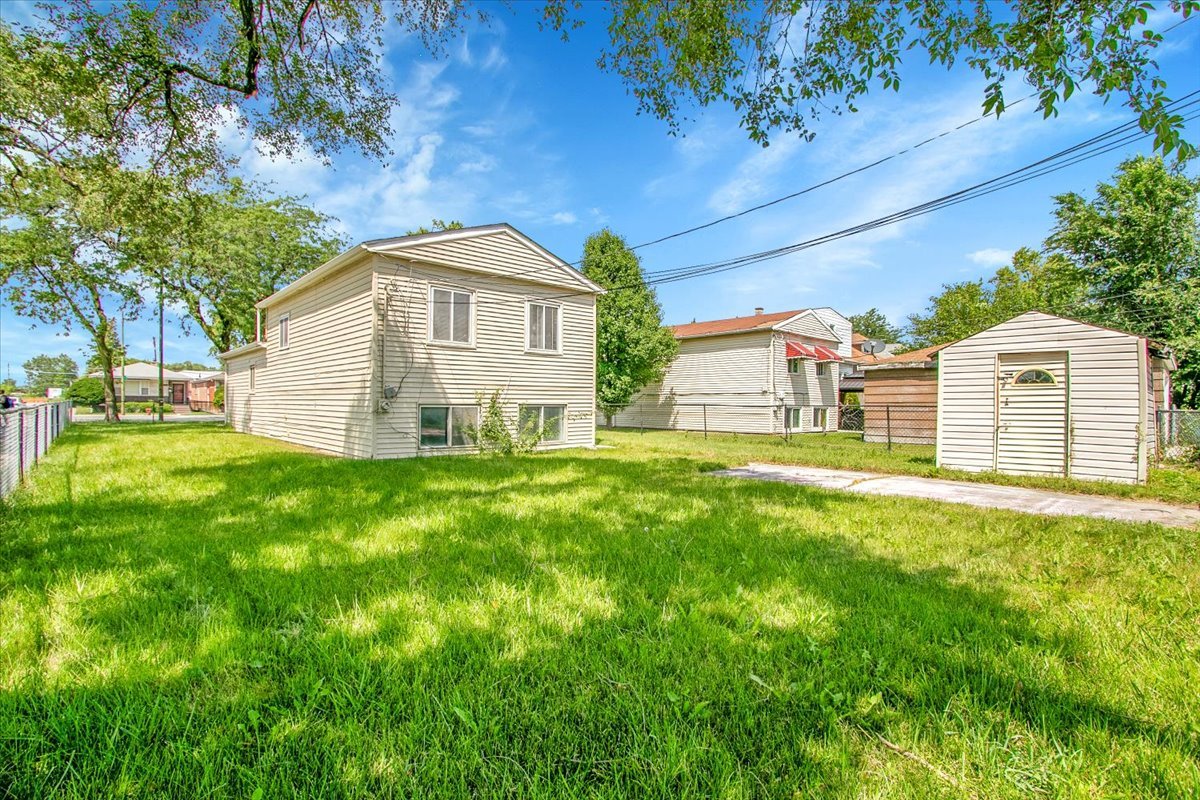 main property photo 23