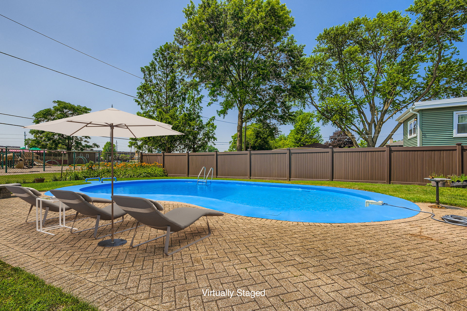 property viewer photo 32