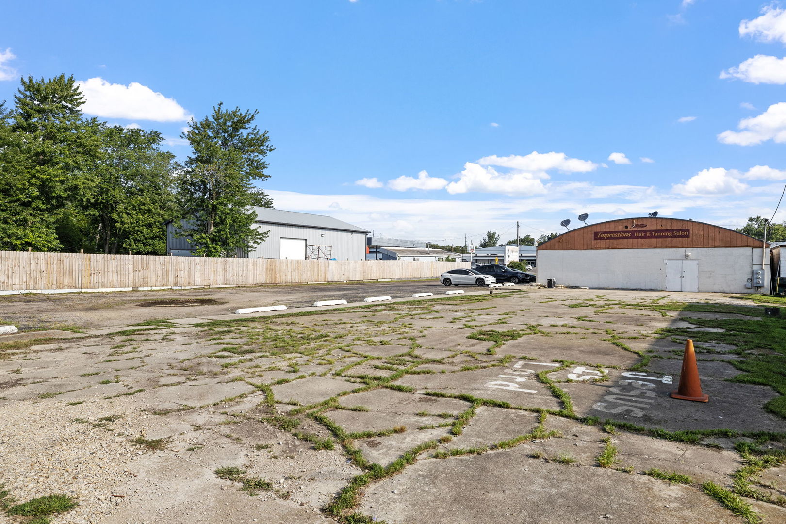 main property photo 19