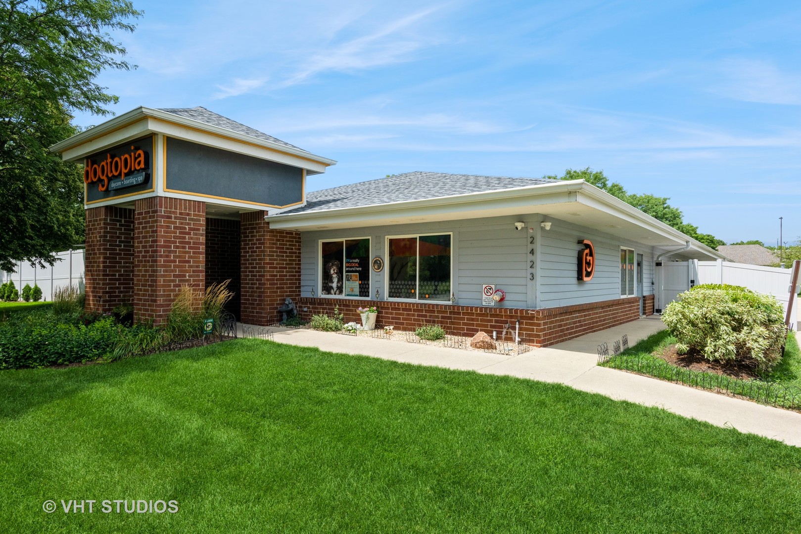 main property photo 2