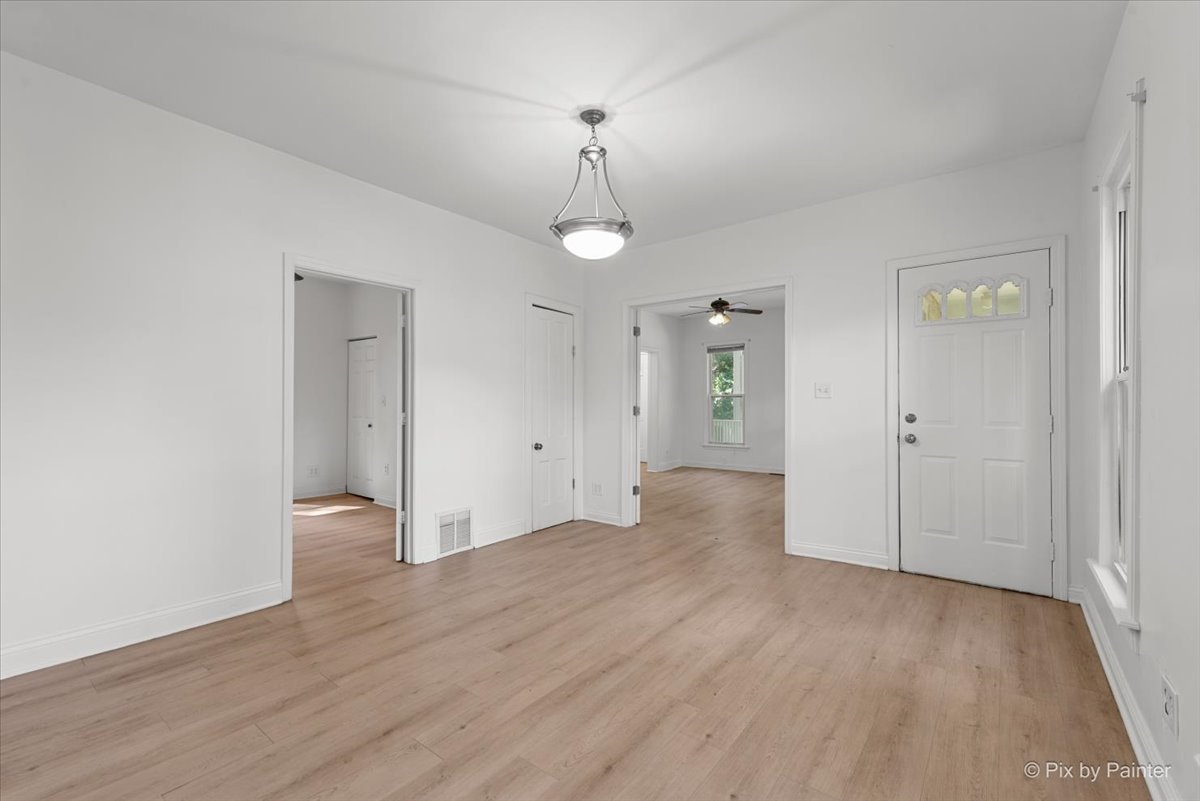 property viewer photo 16