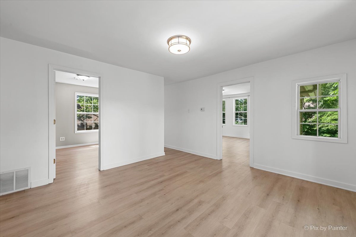 property viewer photo 2