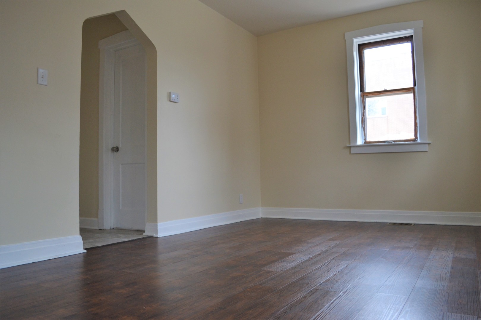 property viewer photo 1