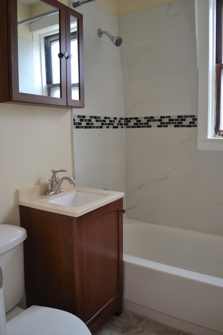 property viewer photo 2