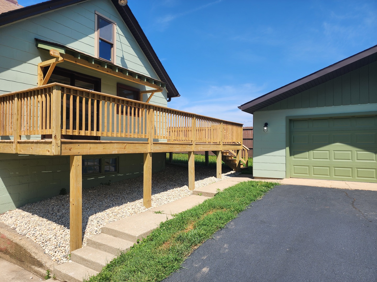 property viewer photo 2