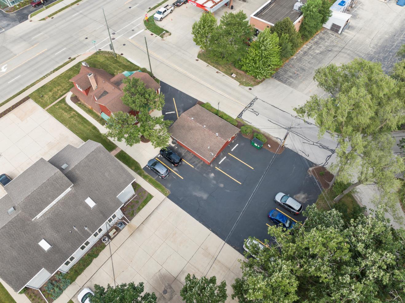 main property photo 31
