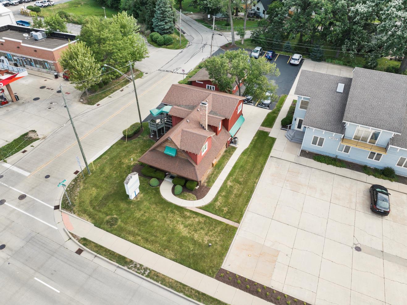 main property photo 32