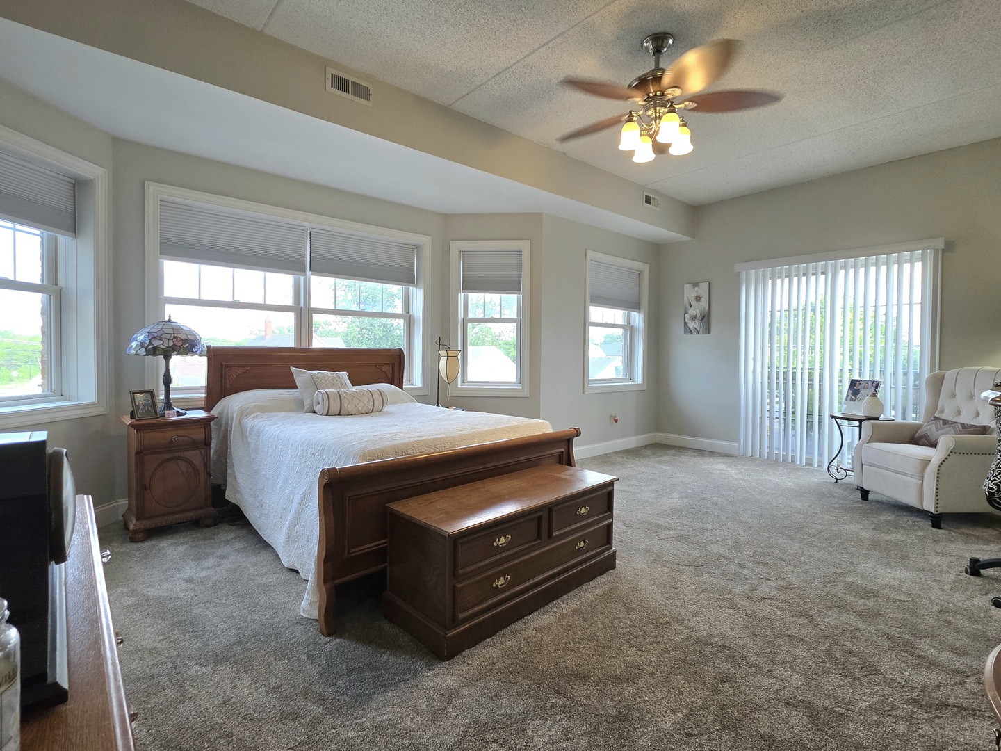 property viewer photo 12