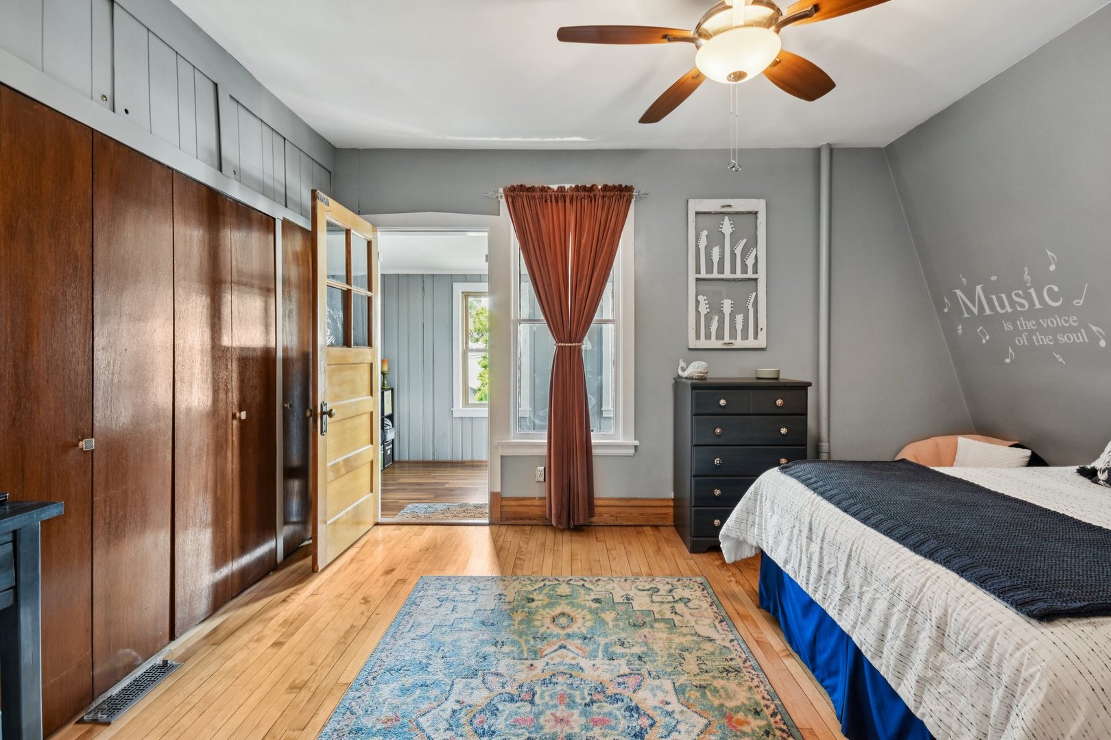 property viewer photo 27