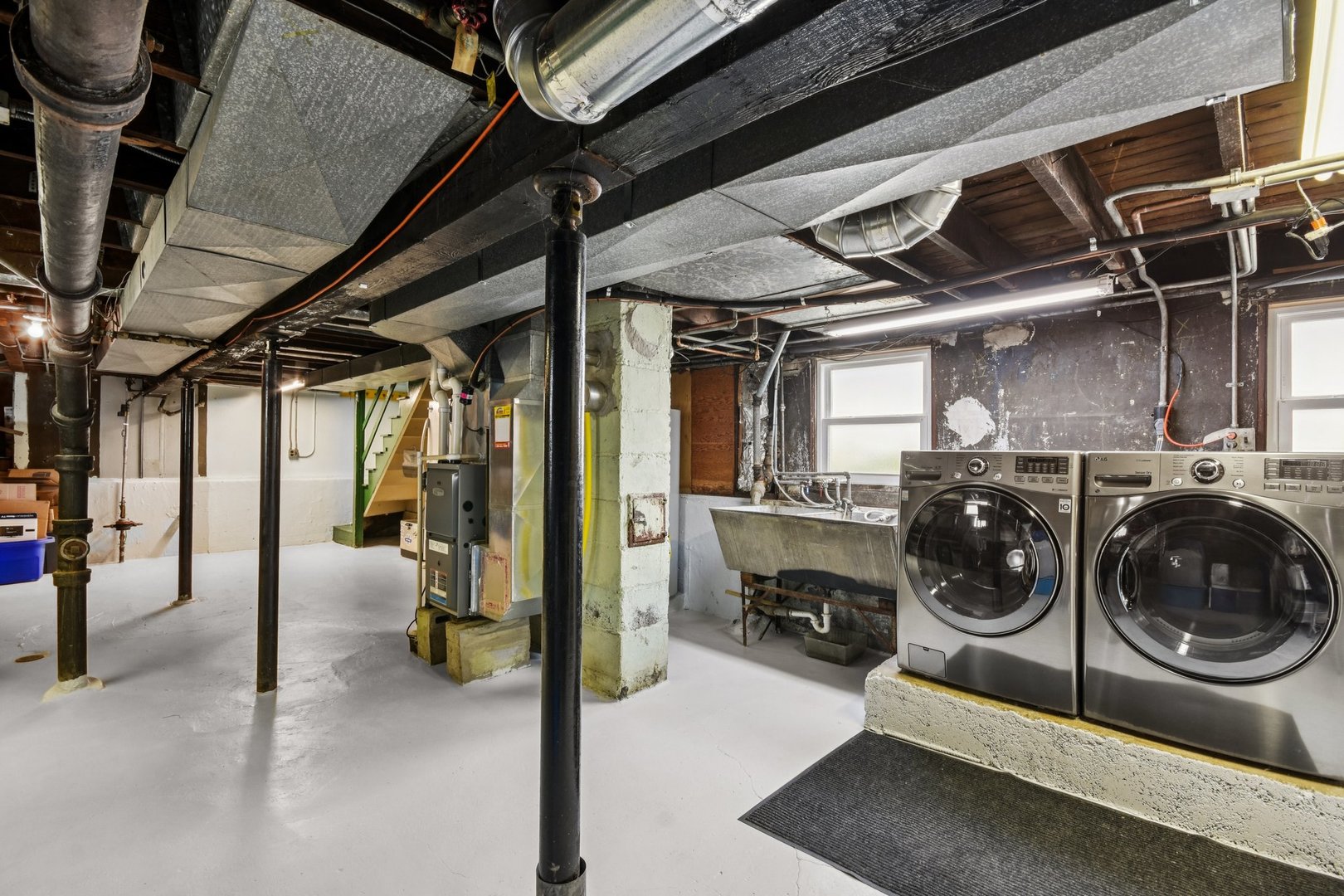 property viewer photo 34