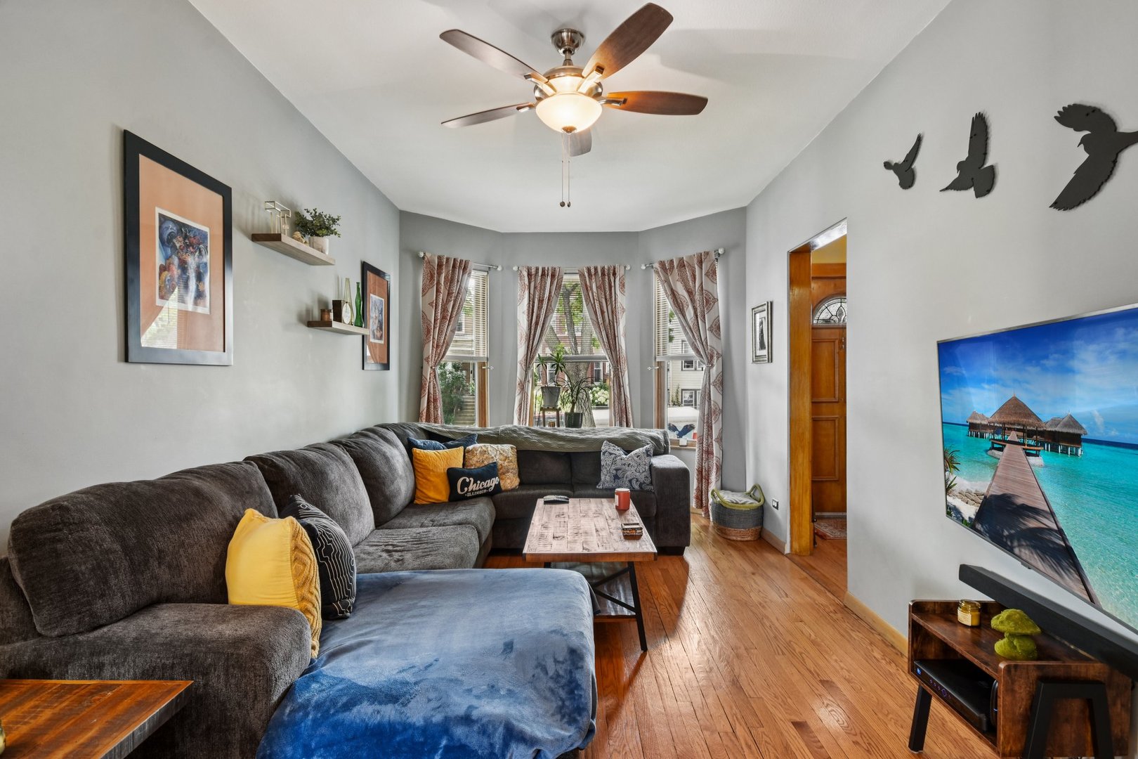 property viewer photo 4