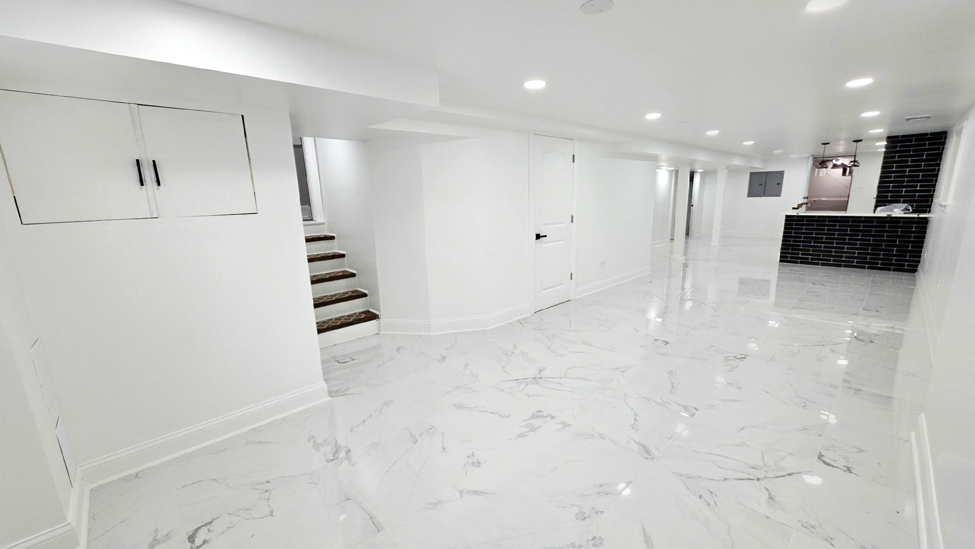 property viewer photo 3