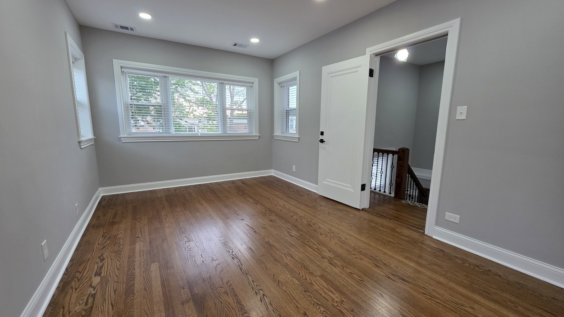 property viewer photo 38