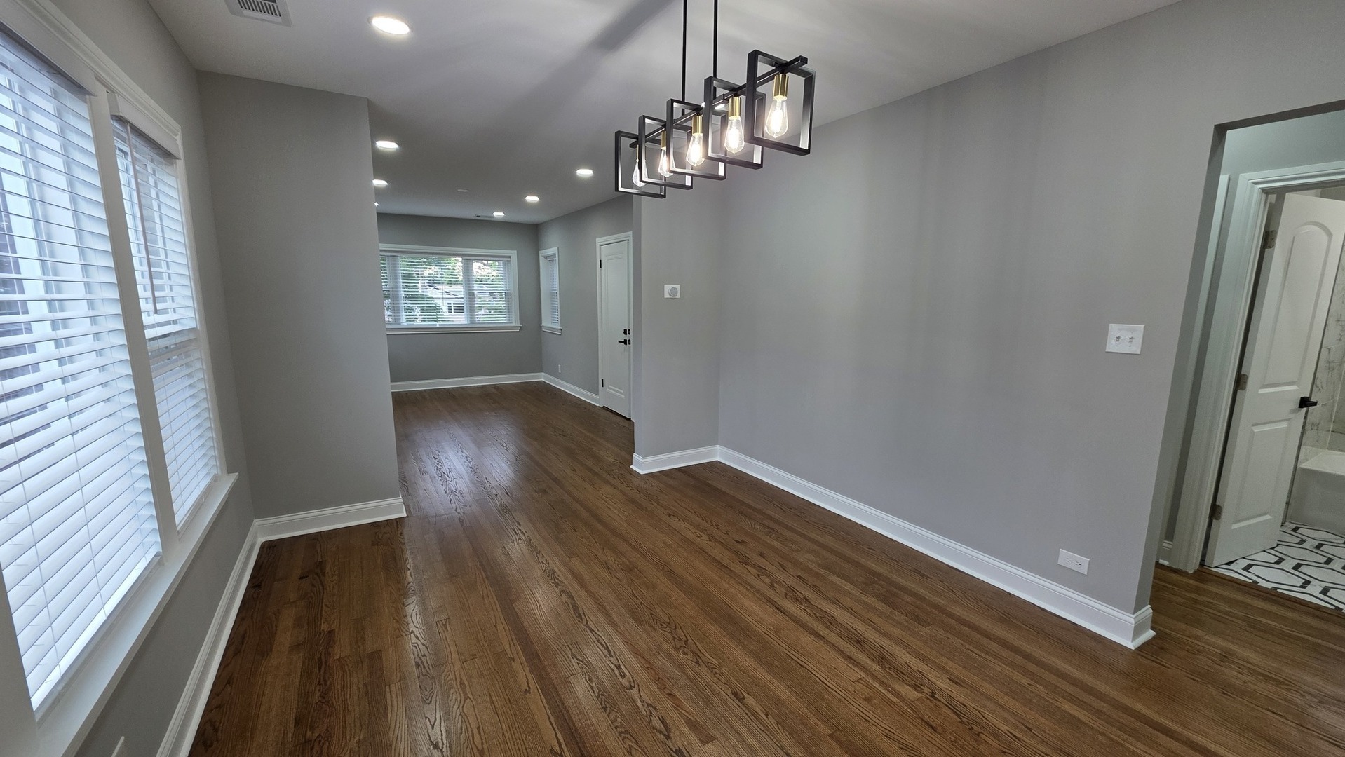 property viewer photo 44
