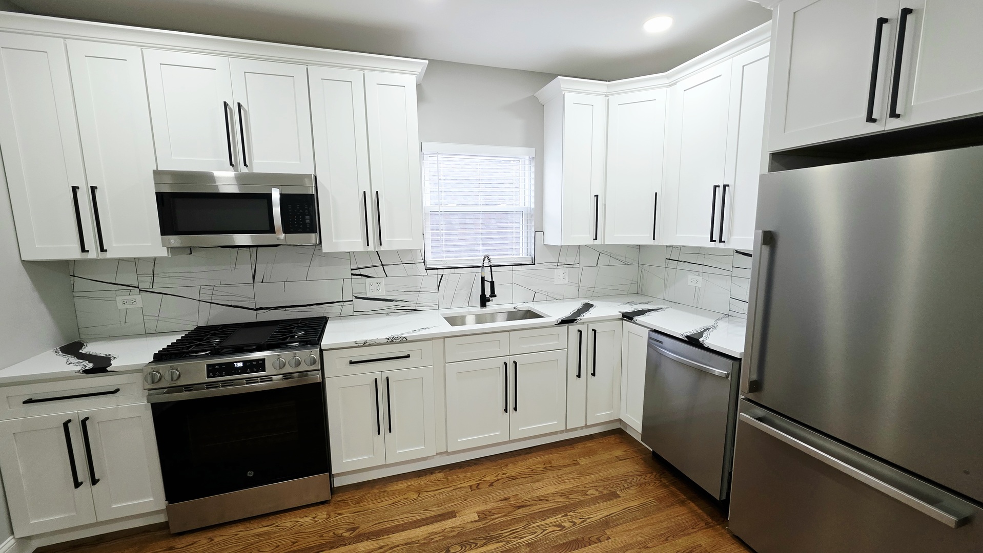 property viewer photo 46