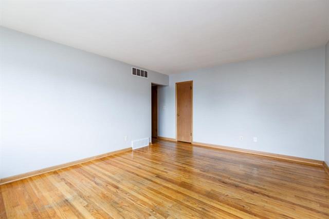 property viewer photo 23