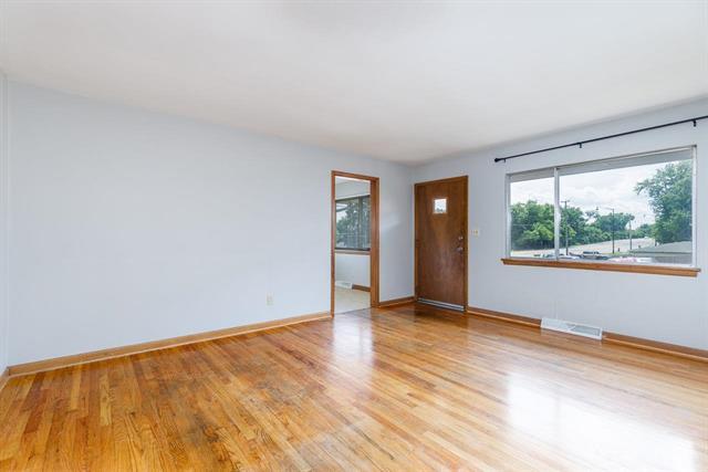 property viewer photo 3