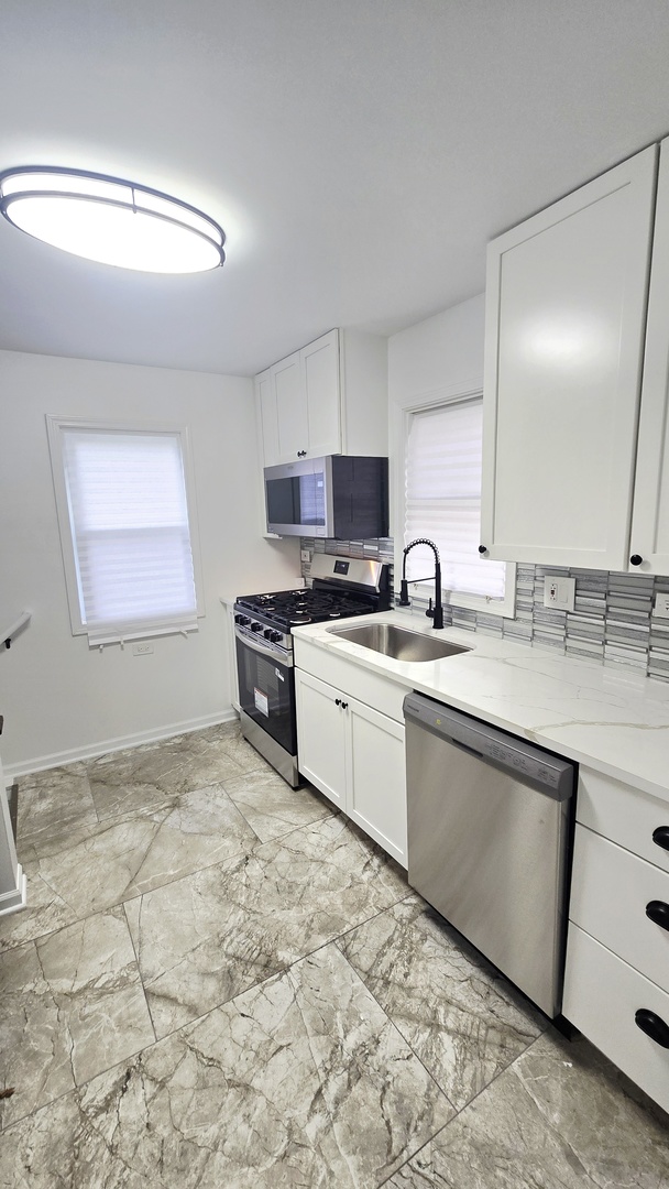 property viewer photo 6