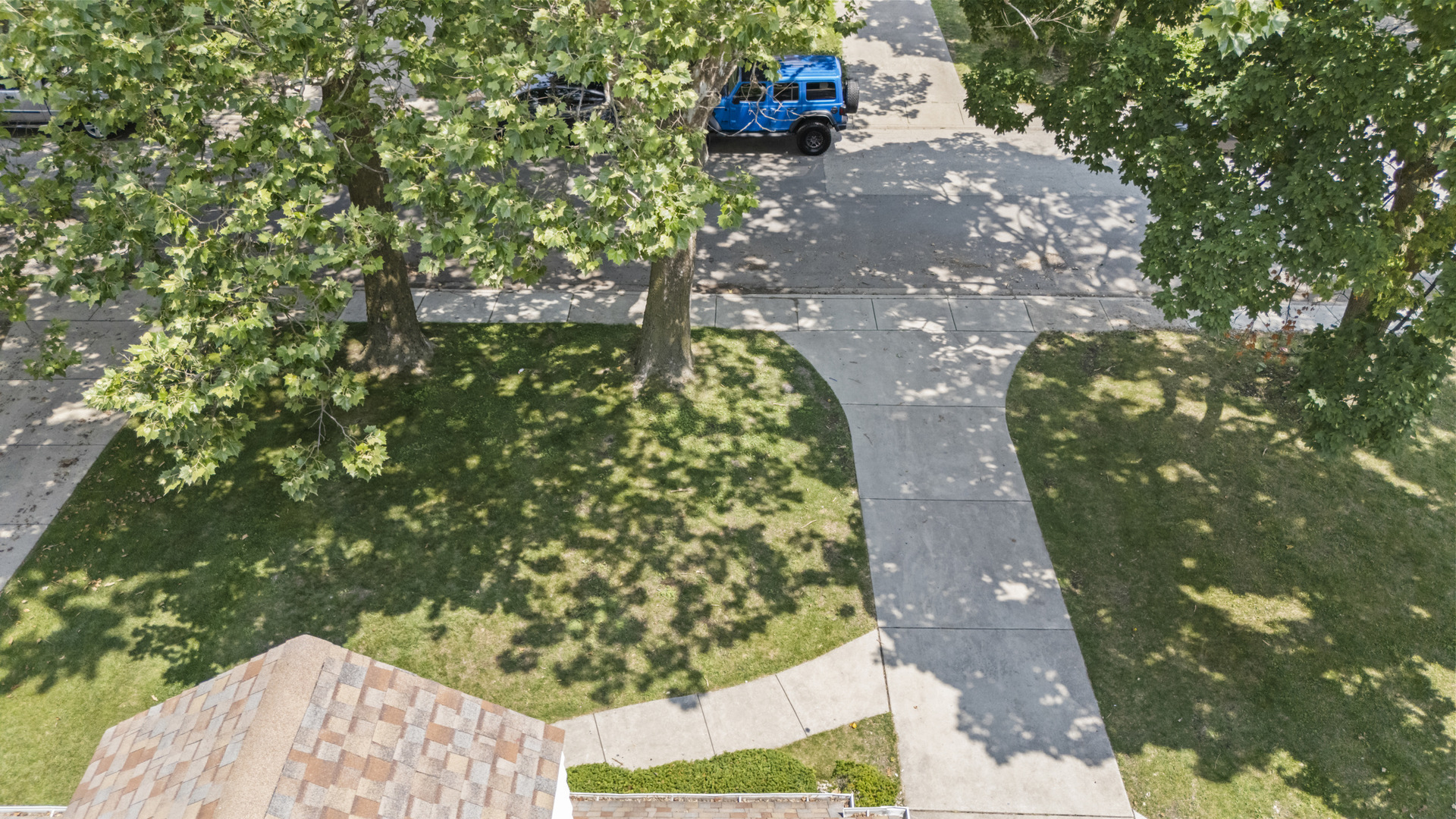 property viewer photo 36