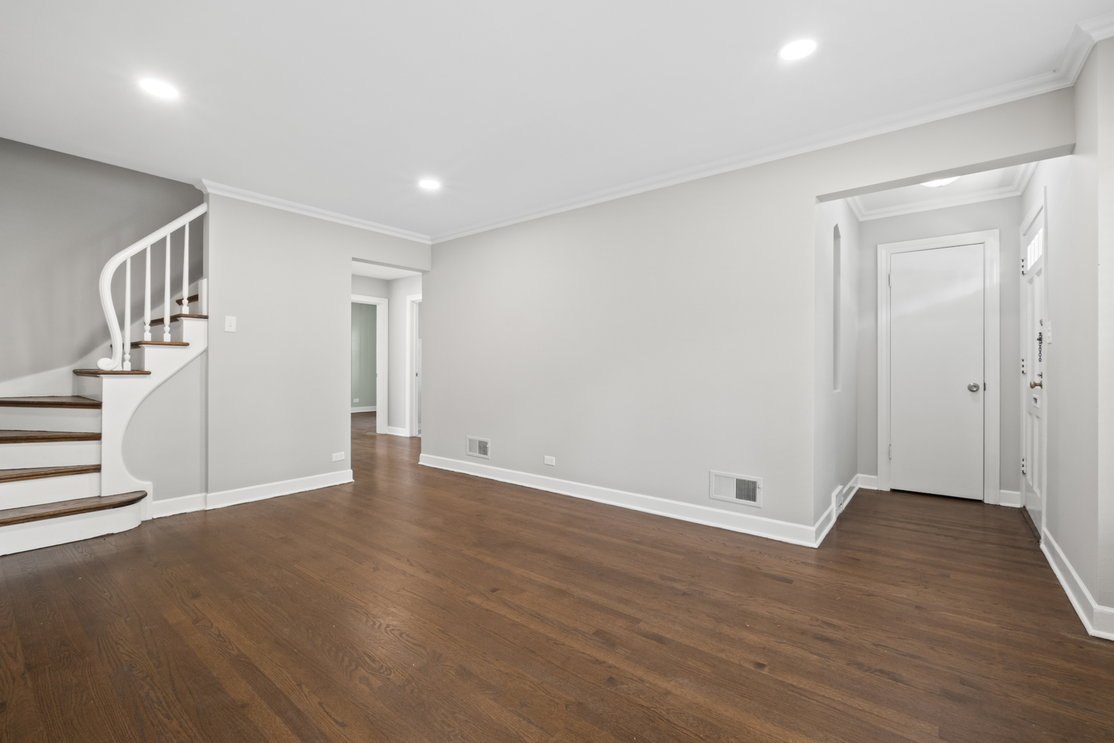property viewer photo 6