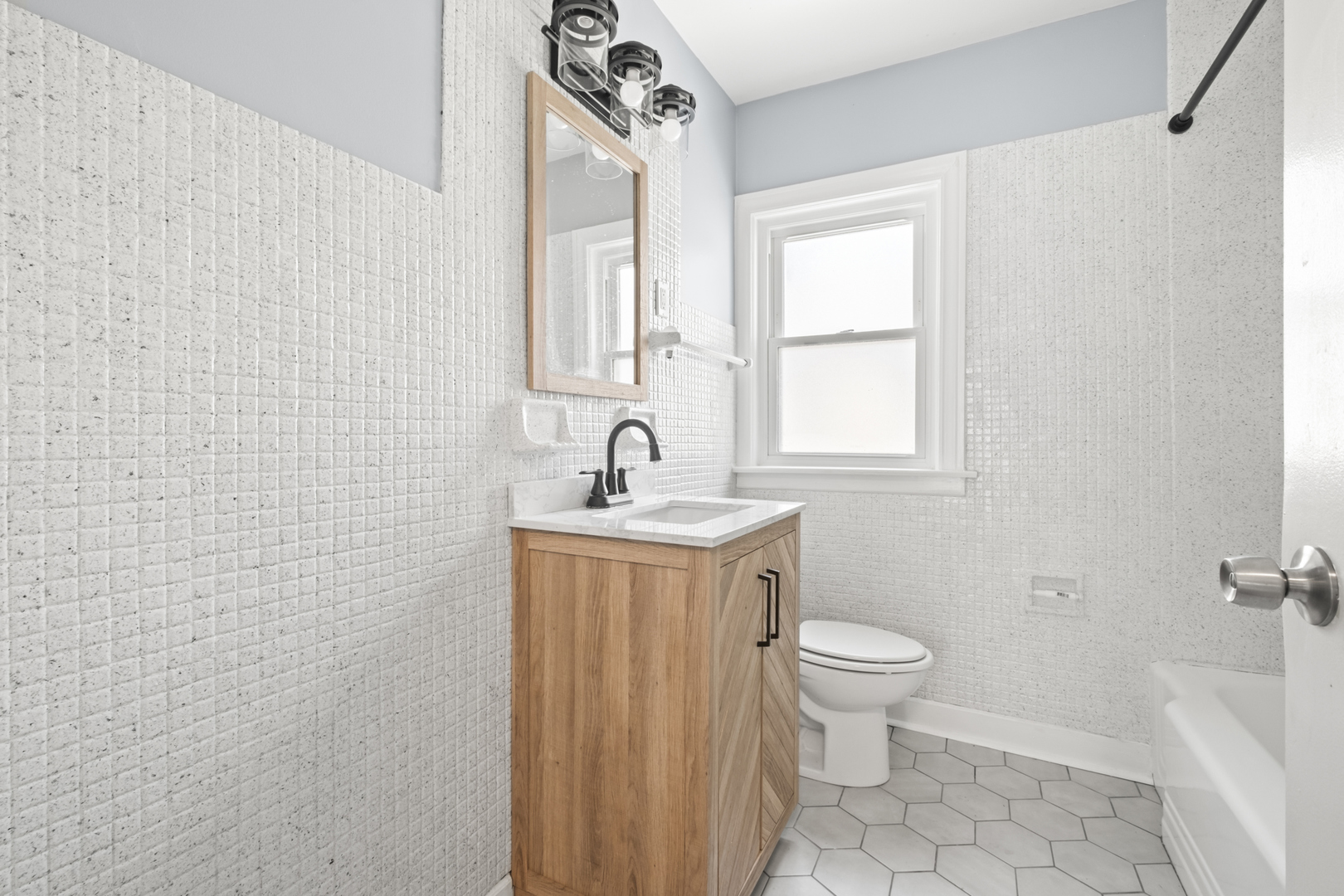 property viewer photo 9