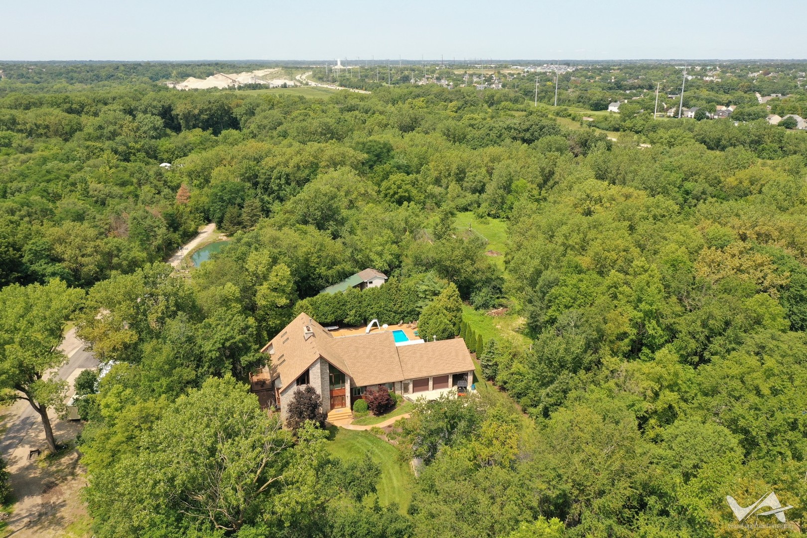 main property photo 12
