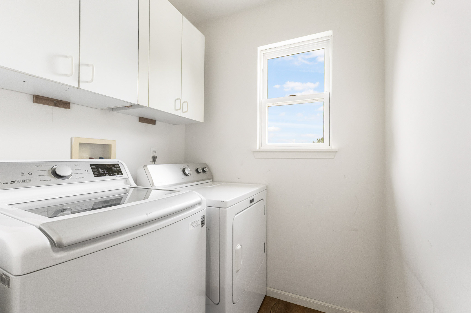 property viewer photo 15