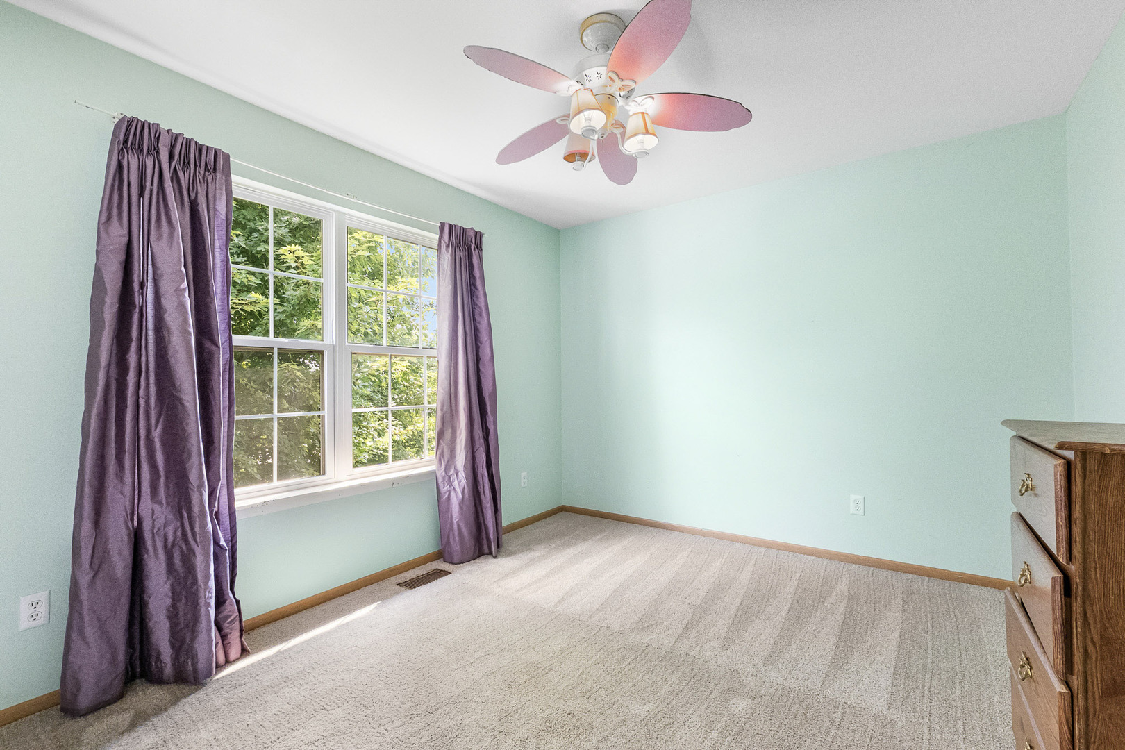 property viewer photo 16